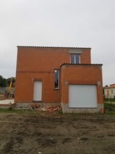 fermetures-tet-artisan-menuisier-millas-pyrenees-orientales-66-exterieures-moustiquaire-stores-cuisine-volet-fenêtre-porte